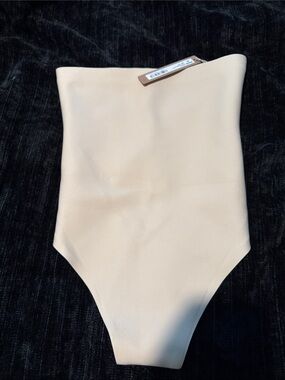SKIMS BODY High Waisted Thong